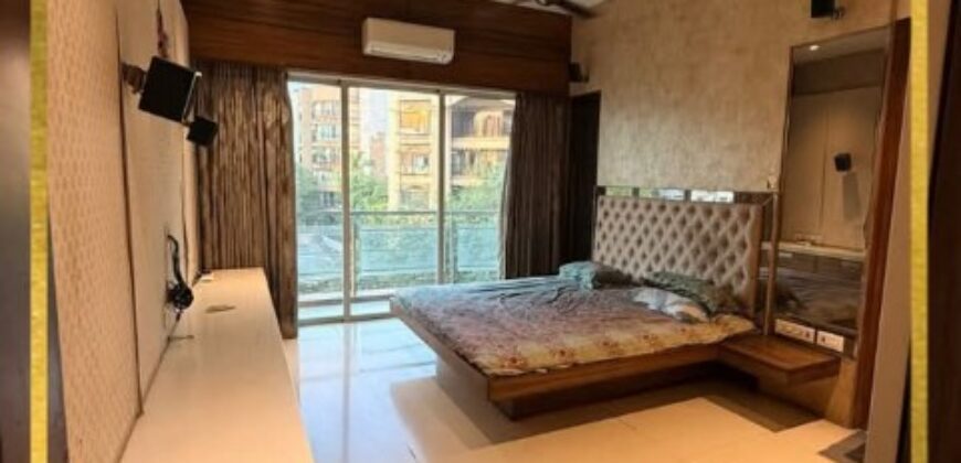 4 BHK Flat